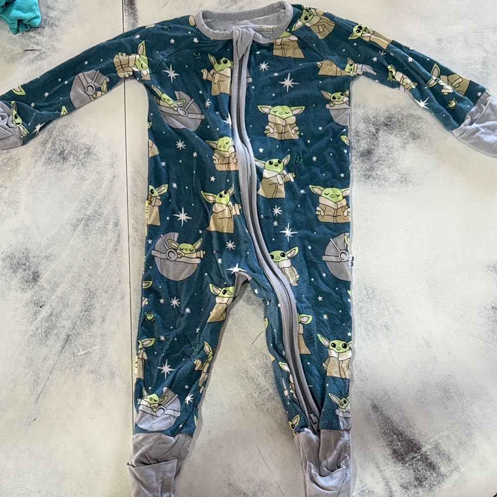 Little Sleepies Star Wars Disney 0/3 Zippy EUC/GUC
